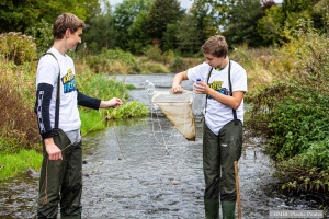 Plastik Piraten - Go Europe: Citizen Science für Jugendliche - Untersuchung der Plastikverschmutzung in Gewässern